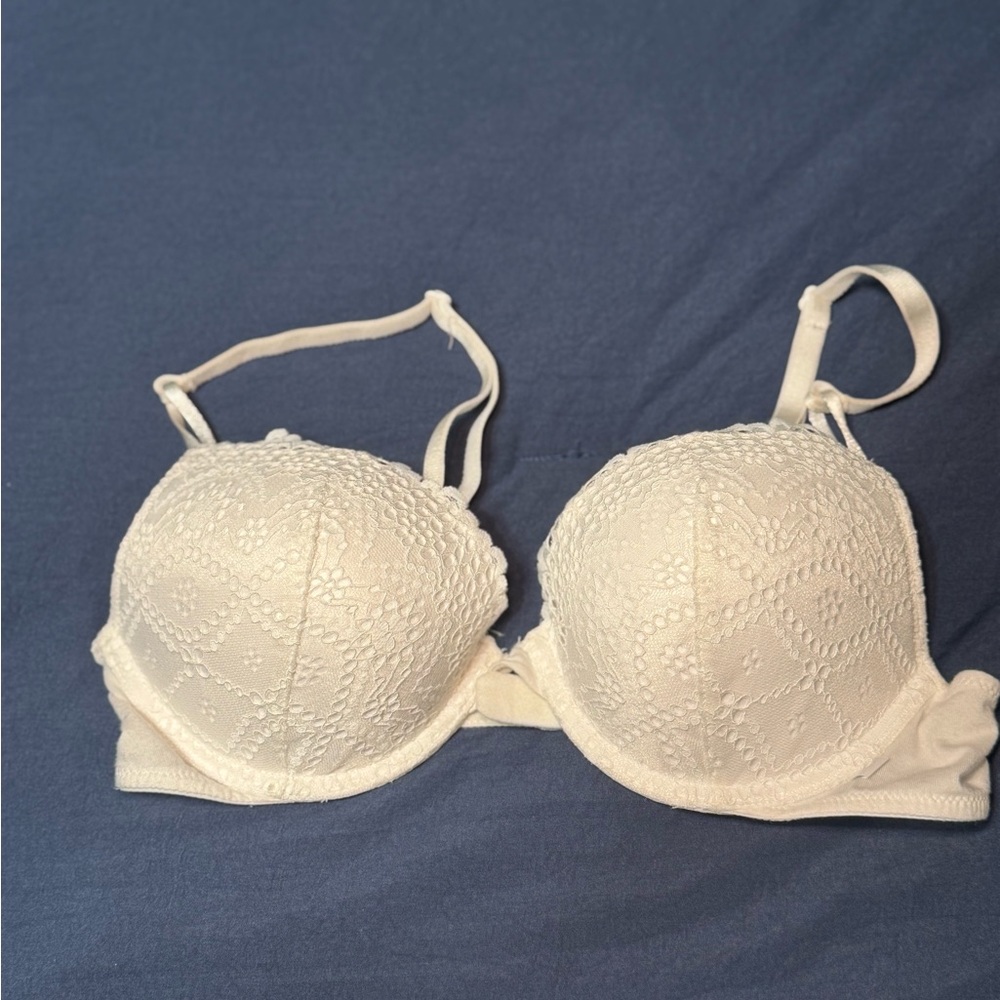Elegant white Lace push up Bra